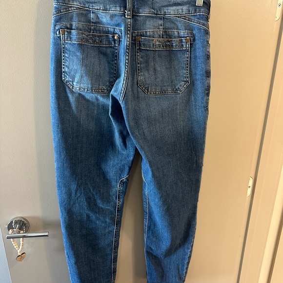 Pilcro Women's Straight Leg Blue Jeans - Picture 2 of 2